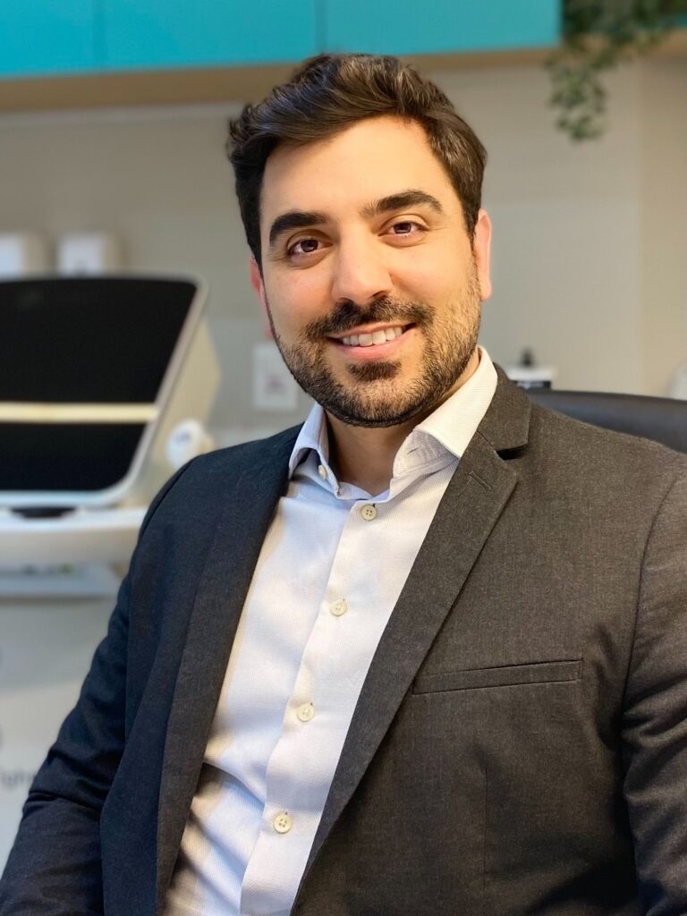Dr. Felipe Martins - Cirurgião Plástico