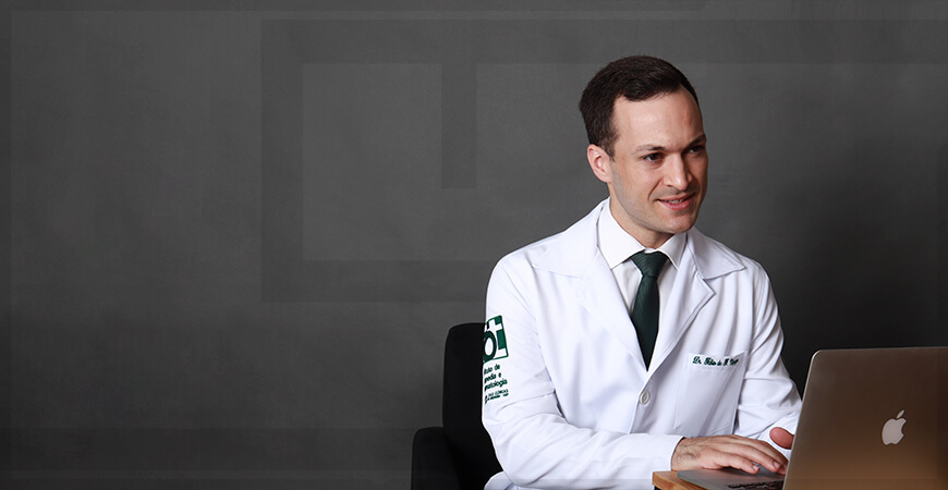 Dr. Fabio Urquiza - Ortopedista